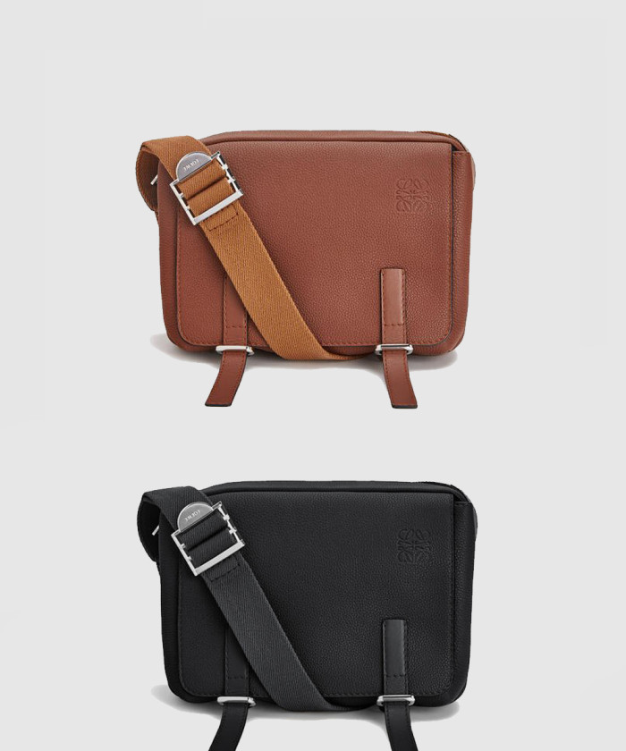 로에베 XS 밀리터리 메신저백