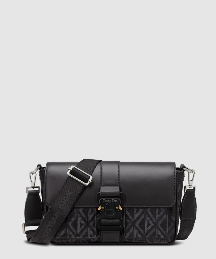 디올 히트 더 로드 메신저백 1ESME