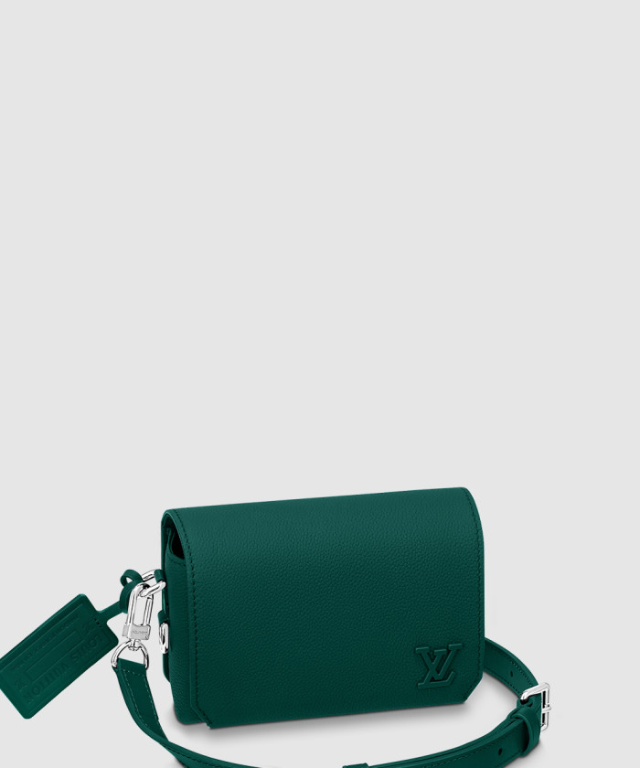 루이비통 알파 웨어러블 크로스백 M82367