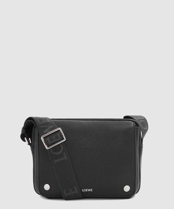 로에베 XS 페블 메신저백