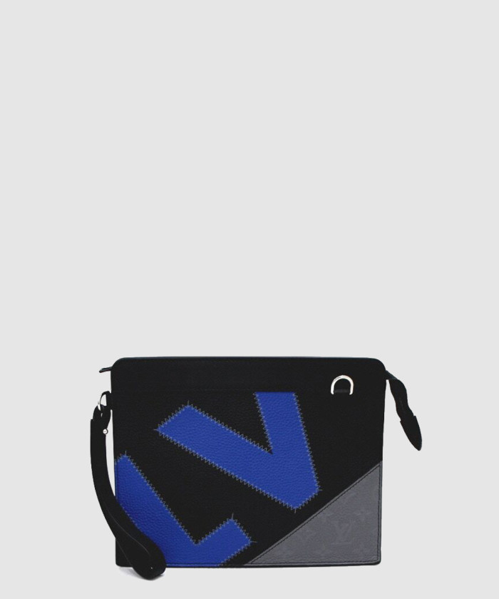 루이비통 스탠딩 파우치 M81310