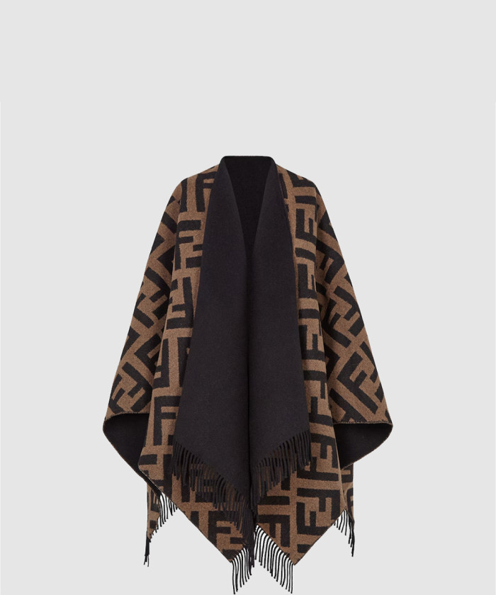 펜디 FF 판초 FXX715