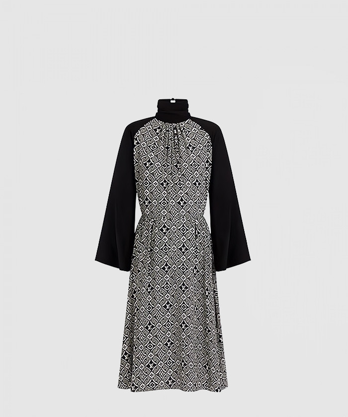 루이비통 그래픽 플리티드 액센트 가운 1A8GUI