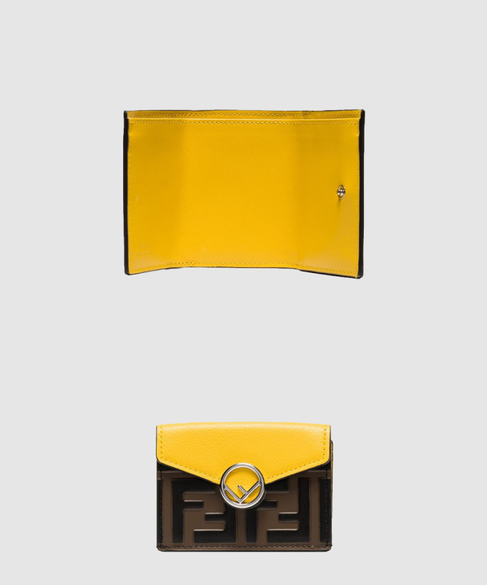 펜디 트리폴드 반지갑 8M039